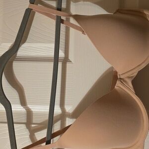 SKIMS Bra NWT 34D